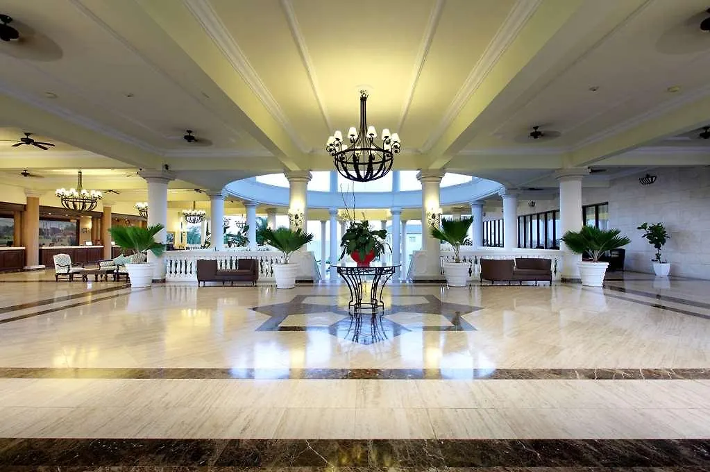 Grand Palladium Jamaica, All Inclusive Resort & Spa モンテゴ・ベイ