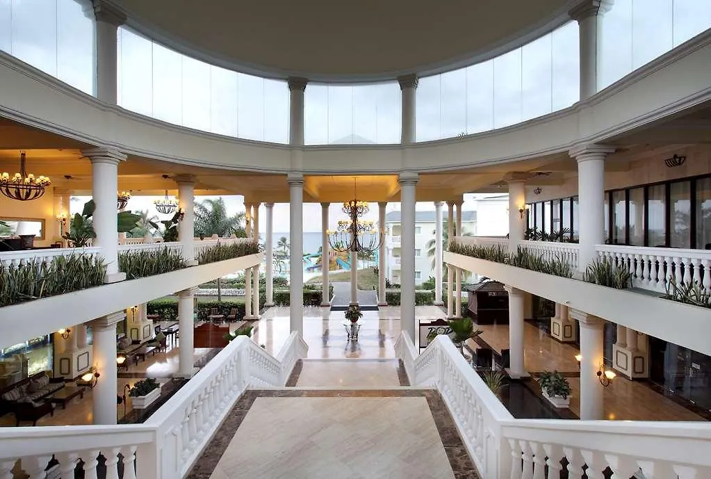 ホテル Grand Palladium Jamaica, All Inclusive Resort & Spa モンテゴ・ベイ