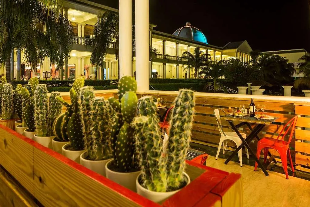 Grand Palladium Jamaica, All Inclusive Resort & Spa モンテゴ・ベイ